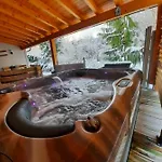 Au Coeur Des Lacs - D'hotes 住宿加早餐酒店