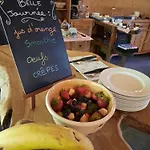 Au Coeur Des Lacs - D'hotes 住宿加早餐酒店