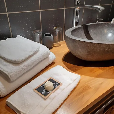 B&B Au Coeur Des Lacs - D'hotes & 제라르메르