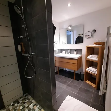 Au Coeur Des Lacs - D'hotes & 4*