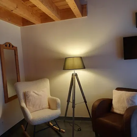 Au Coeur Des Lacs - D'hotes & B&B 제라르메르