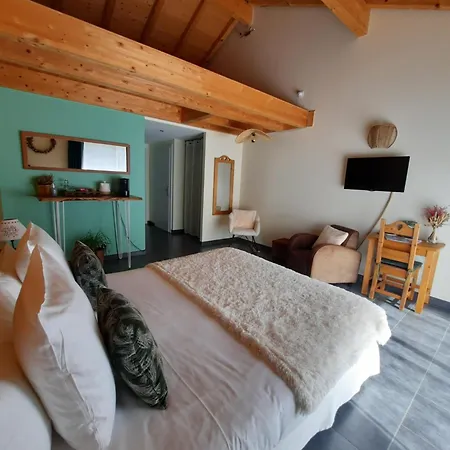 Au Coeur Des Lacs - D'hotes &