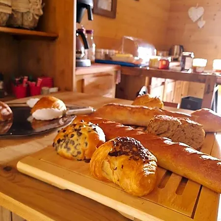 Au Coeur Des Lacs - D'hotes & B&B 제라르메르