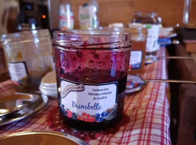 Au Coeur Des Lacs - D'hotes Bed & Breakfast 4*