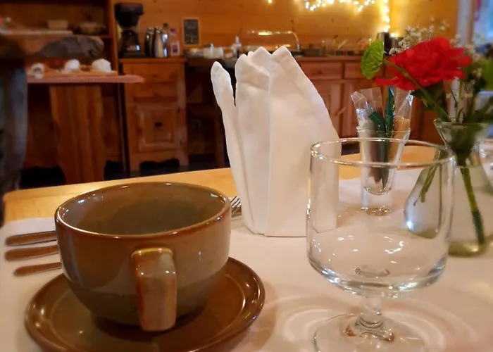 Au Coeur Des Lacs - D'hotes Bed & Breakfast