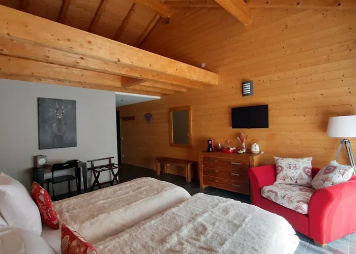 Au Coeur Des Lacs - D'hotes Bed & Breakfast